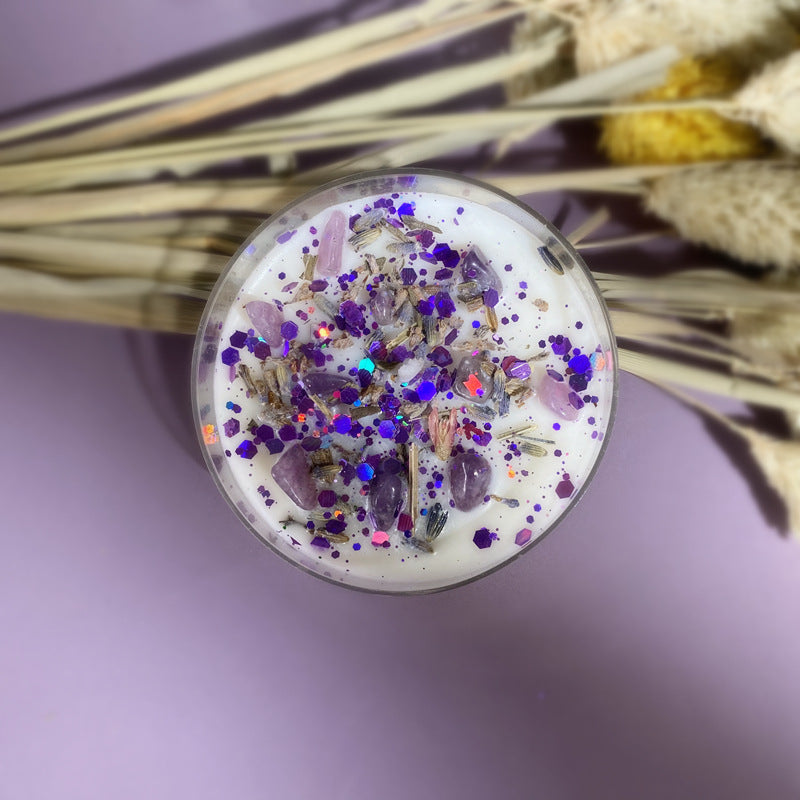 6 Piece Scented Candle Gift Set with Crystals and Dried Flowers - Colourful Sequin Embellishments, 6 Unique Fragrances to Create a Romantic Ambience - Perfect for Valentine's Day and Home Decoration, Valentine's Day Home Decorations