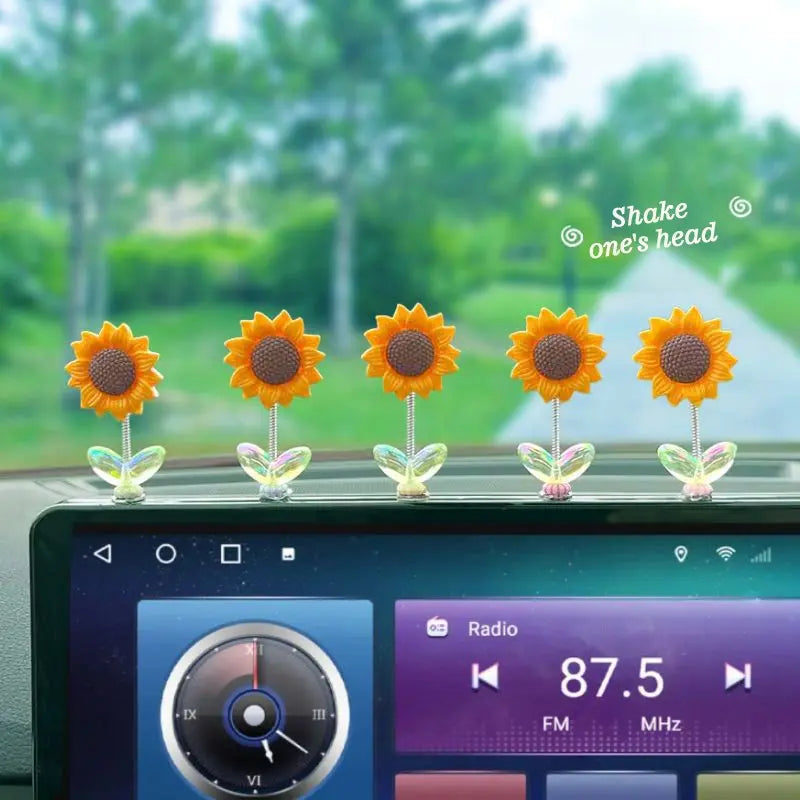 Sunflower Car Dashboard Decorations, Cute Dancing Sun Flowers Decor Creative Rocking Ornaments