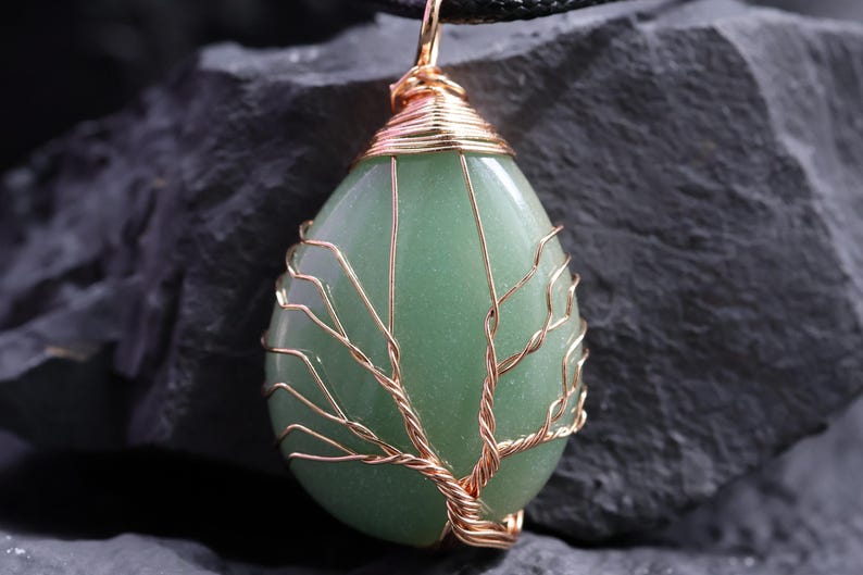 Seven Chakra Healing Gemstones, Copper Wired Crystal Pendant, Daily Spiritual Healing Jewelry for Life Fulfilment Meditation